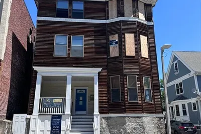14 Dorr St 1