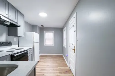 23 Common St #1
