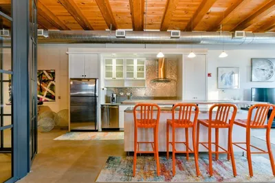 35 Channel Ctr St #206