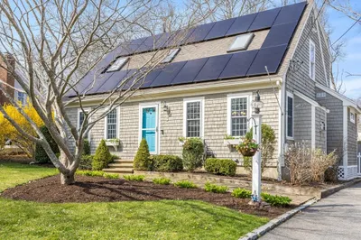 7 Hillside Avenue 1