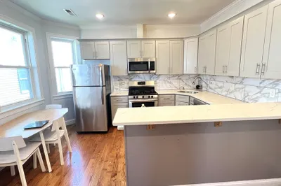 54 Crescent Ave #1 1