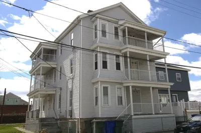 771 Globe St 1