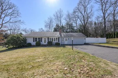 59 Glenn Dr 1