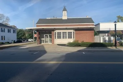 30 Main St