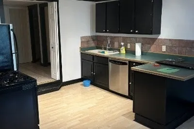 14 1st Ave #1