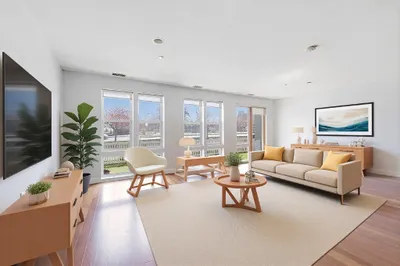10 Ocean Ave #105 1