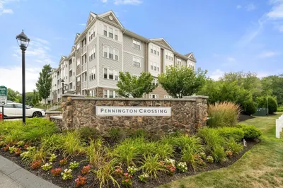 3310 Pennington Dr #310 1