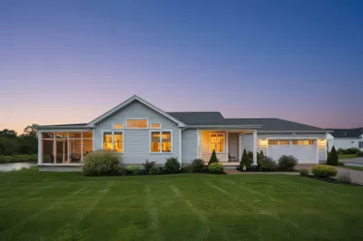 99 Sophia Dr 1