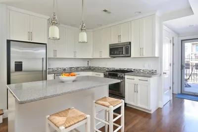 436 W 4th Street #2