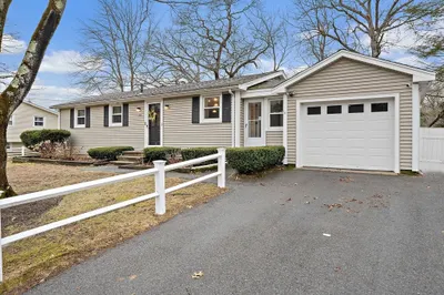 303 Pond St 1