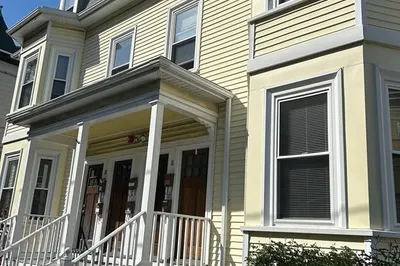 11 Glenwood Ave #2