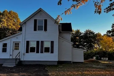 81 Mccarthy Ave 1