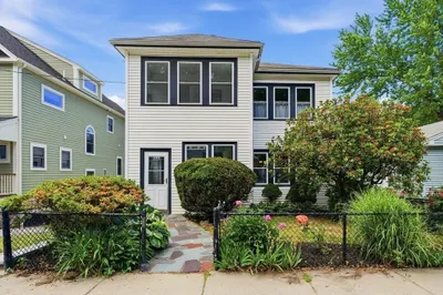 60-62 Cornell St #62 1