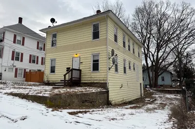 391 Unity Ave