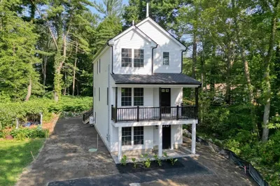 21 Valley Road