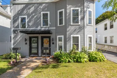 10 Wakefield Ave #B