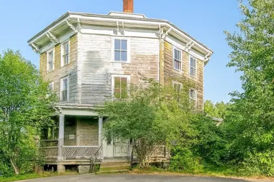 89 Patriots Road