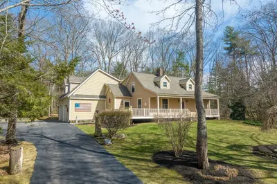 301 Baldwinville Road 1