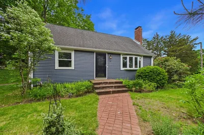 70 Neponset St 1