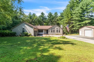 55 Honey Pot Road 1