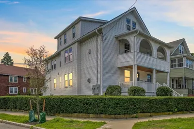 22 Maplewood St #22
