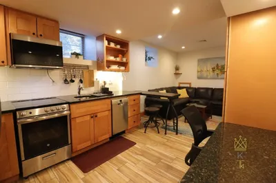 182 Babcock St #1R