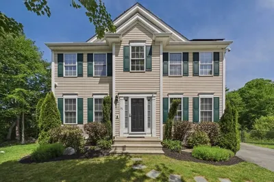 75 Erin Ct 1