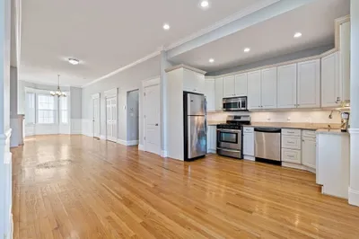 574 East Broadway #B