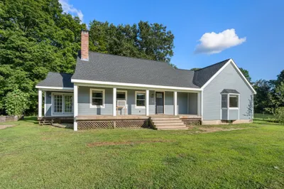 487 Long Plain Rd 1
