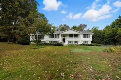 98 Brookhaven Dr 1