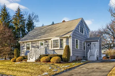 12 Patricia Road 1