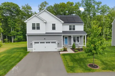 11 Lilac Avenue 1