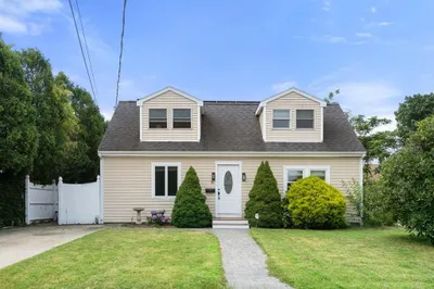 10 Perry St
