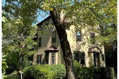 2 Twitchell St