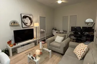 4 Crest Ave #1