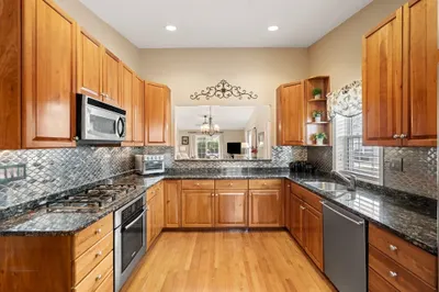 23 Woodman Way #23