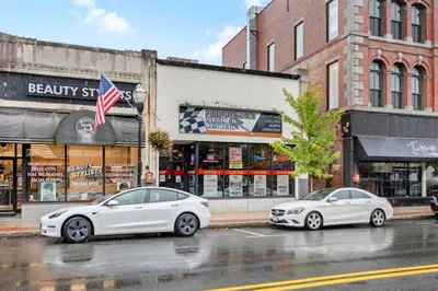 405 Main Street 1