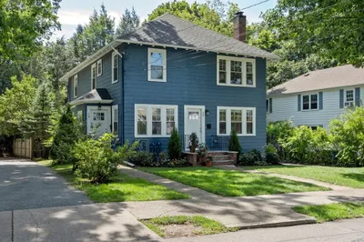 18-20 Athelstane Rd
