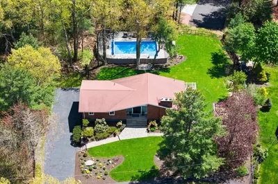 15 Timberhill Ln 1