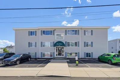 239 Glasgow St #1 1