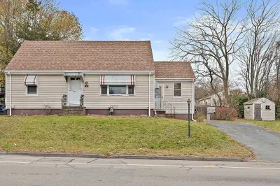 598 Church St