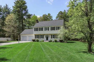 32 Squannacook Drive 1