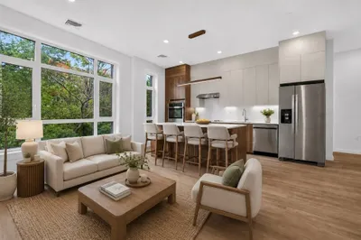 13 Warwick Street #206 1