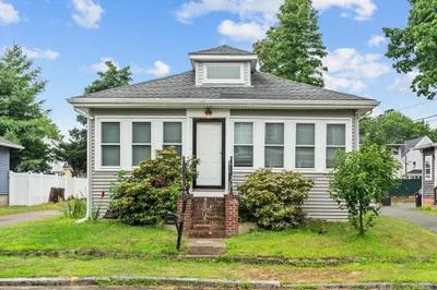 33 Tripp Ave