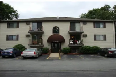 17 Farrar Ave #4