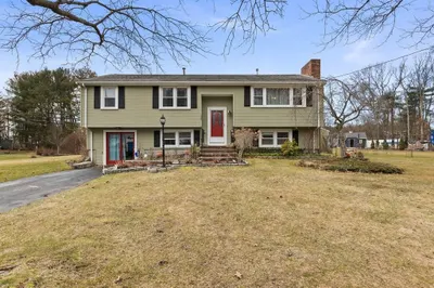 128 Catherine Dr 1