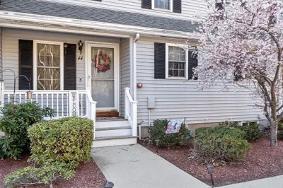 44 Constitution Drive #43 1