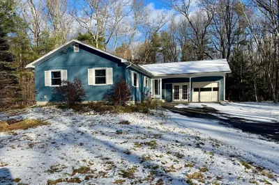 42 Pelham Hill Rd 1