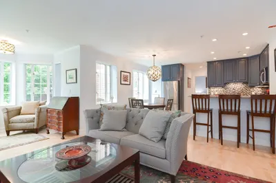 20 Chapel St #C411