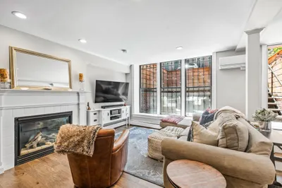 208 W Springfield St #1 1